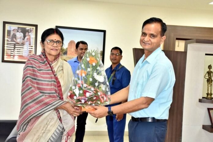 MP korba Smt Mahant And Aiims Director