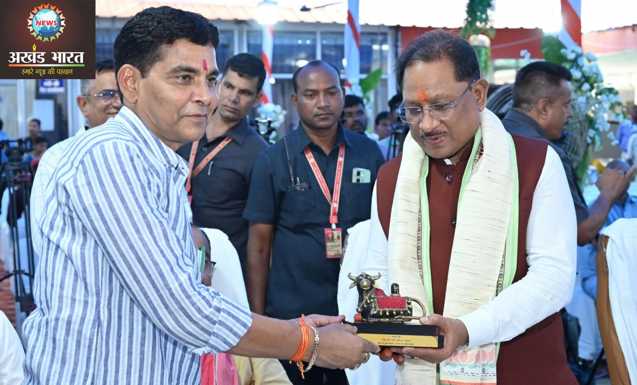 Chief Minister Vishnu Dev Sai and Revenue Minister Tankaram Verma