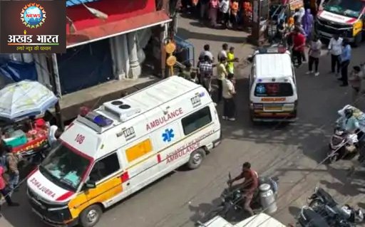 The injured were taken to the hospital via ambulance