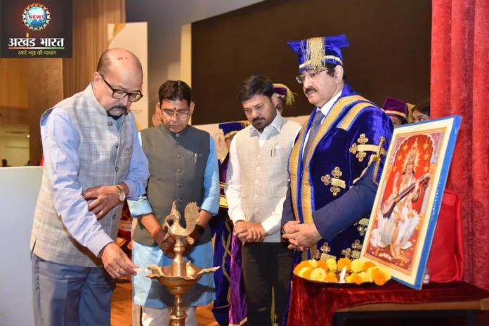 राज्यपाल रमेन डेका