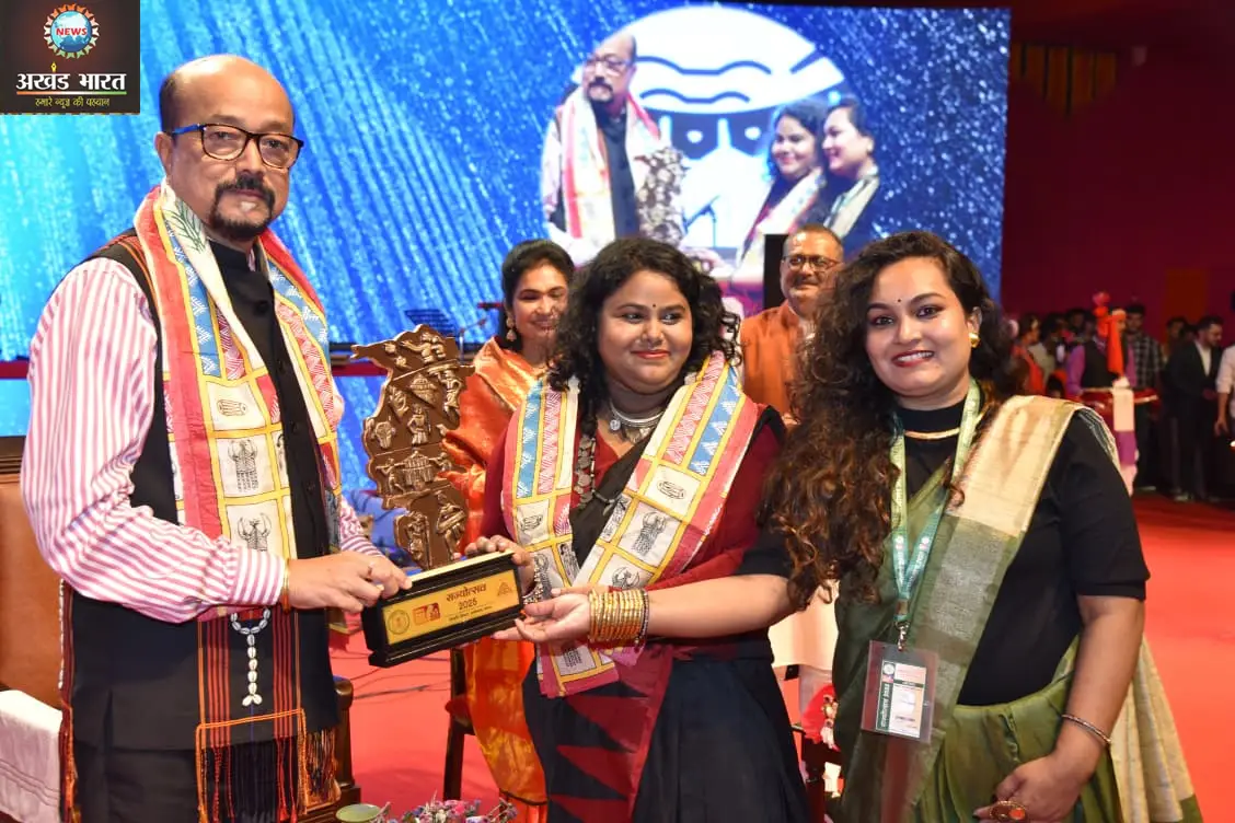 राज्यपाल रमेन डेका