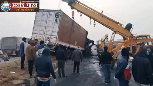 स्लीपर बस 