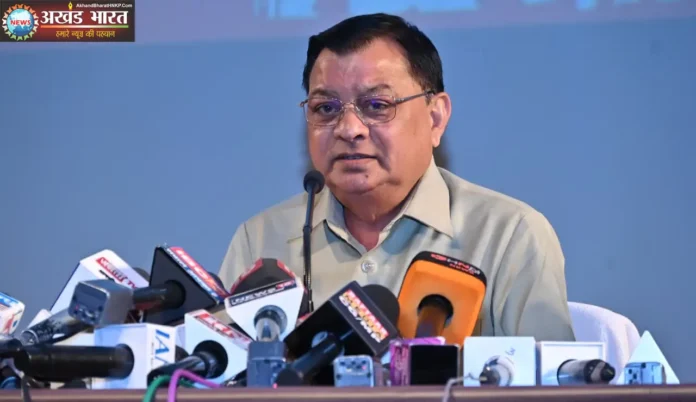 मंत्री लखनलाल देवांगन