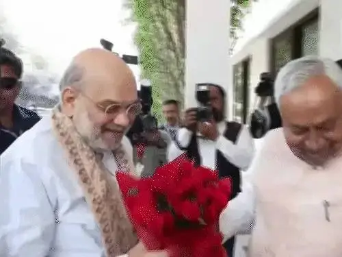 नीतीश कुमार 