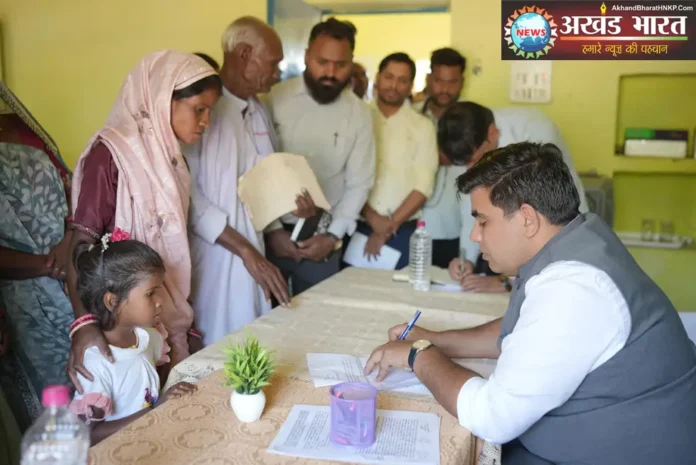 Collector meets mine-affected villagers कलेक्टर कुणाल दुदावत