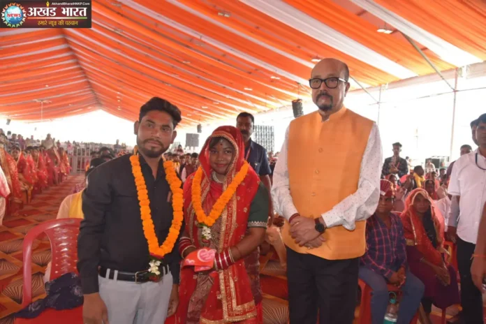 राज्यपाल रमेन डेका