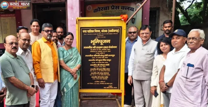 मंत्री लखनलाल देवांगन