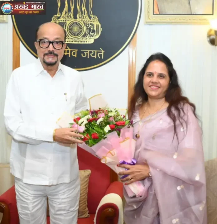 राज्यपाल रमेन डेका