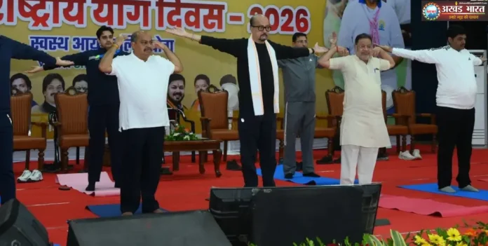 राज्यपाल रमेन डेका
