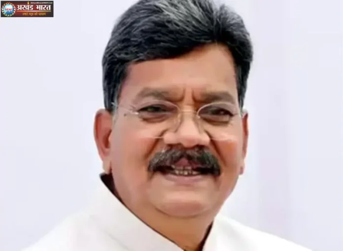 नेता प्रतिपक्ष चरणदास महंत