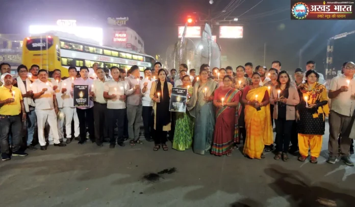 Candlelight march held at the call of the Press Club कोरबा प्रेस क्लब