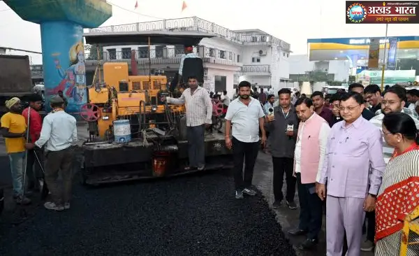 Roads will undergo a transformation मंत्री लखनलाल देवांगन
